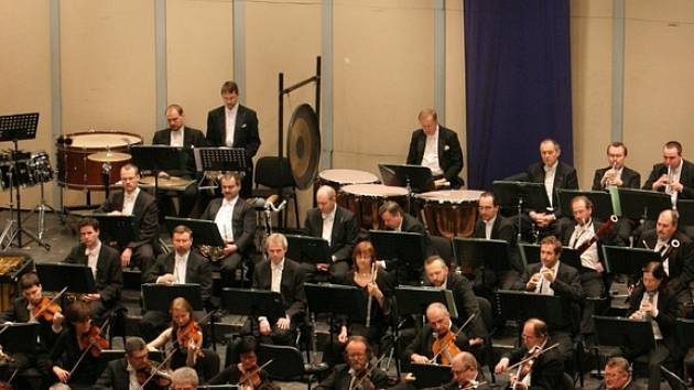 Brněnští filharmonici si v letošní sezoně významně připomenou osmdesáté výročí úmrtí Leoše Janáčka. K jeho poctě vydávají i profilové CD.
