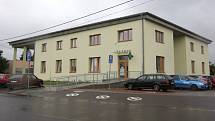 Zdravotní středisko v Hrušovanech u Brna.