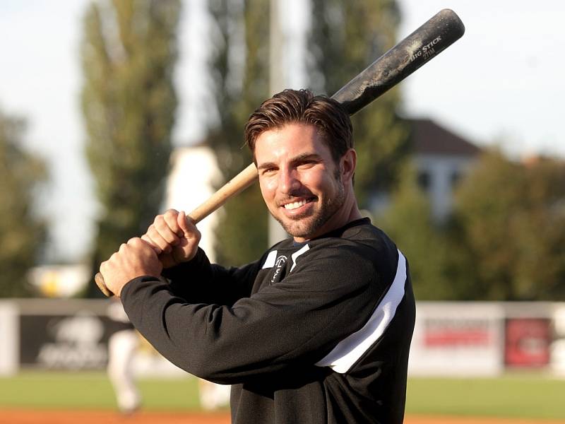 Šestatřicetiletý americký rodák Mike Cervenak nastoupil za českou baseballovou reprezentaci v kvalifikaci World Baseball Classic.