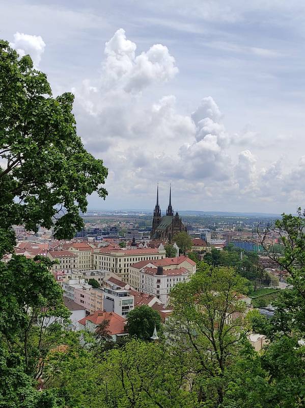 Hrad Špilberk láká k výšlapu, odměnou jsou pak výhledy na Brno.