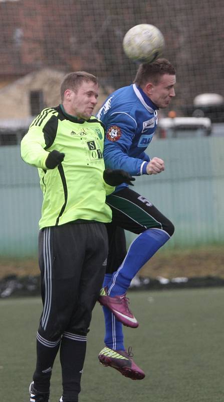 Vyškov (v modrém) na turnaji v Líšni zdolal Bystrc 3:1.