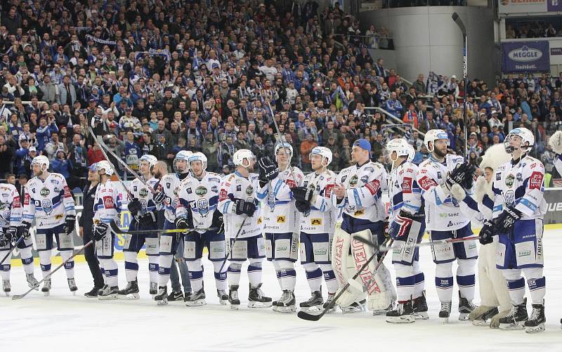 Hokejisté brněnské Komety vyřadili ve čtvrtfinále play-off extraligy rivala pražskou Spartu v pouhých čtyřech zápasech. Triumf 4:0 na zápasy dovršili Brňané v domácím prostředí po výhře 4:1.