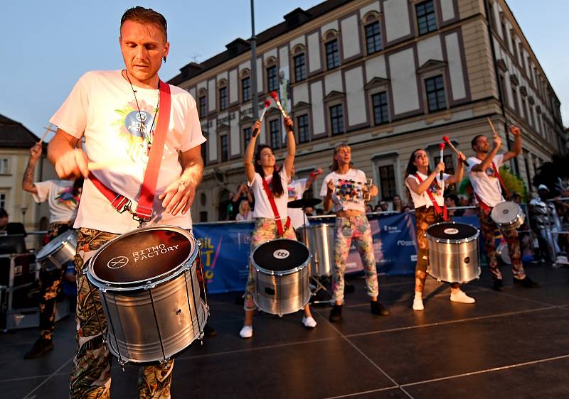 Rytmy Brasil Festu roztančily o uplynulém víkendu ulice Brna. Autorem fotografií je Martin Straka.