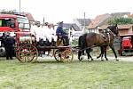 PÝCHA SBORU. Koněspřežnou stříkačku na motorový pohon vyrobila v roce 1926 firma Hrček a Neugebauer Brno.