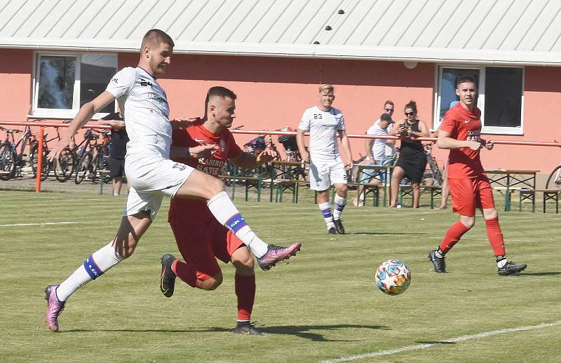 Fotbalisté Líšně ve výročním utkání porazili oslavující Pohořelice 9:2.