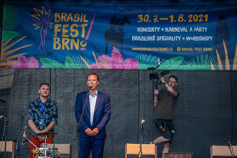 Brasil Fest Brno je jediný festival svého druhu v celé republice. Příznivcům hudby, dobrého jídla a tance umožní prožít tradiční brazilskou kulturu na vlastní kůži přímo v centru Brna.