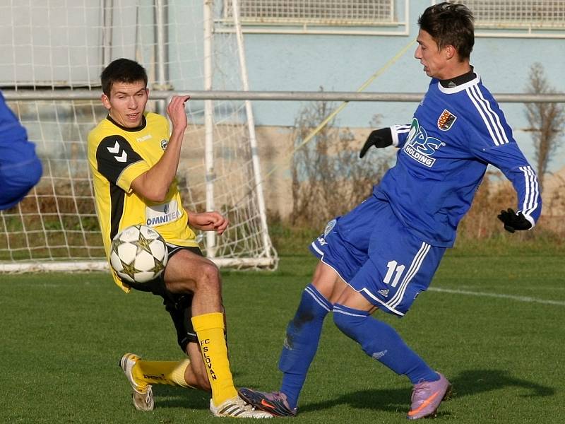 Prostějov si ze hřiště Rosic odvezl tři body za výhru 4:3.