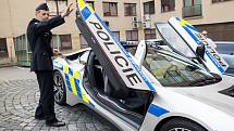 Nové policejní BMW i8, které má zapůjčené jihomoravská dopravní policie.