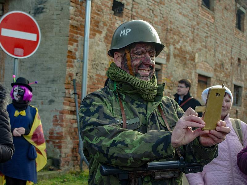 Tradiční masopustní veselice na jižní Moravě,  ilustrační foto.