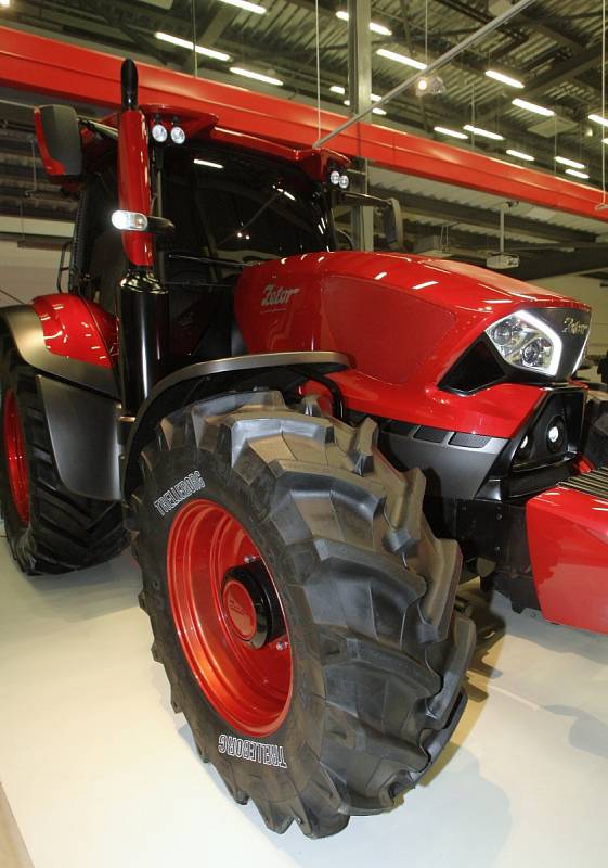 Před pěti lety k sedmdesátému výročí představil brněnský Zetor na prototypu traktoru nový design.