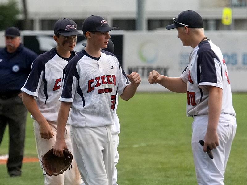 Čeští baseballoví kadeti na mistrovství Evropy suverénně ovládli všechny duely základní skupiny i semifinále, jenže rozhodující zápas o titul nezvládli. Na Městském baseballovém stadionu v brněnském Komárově v sobotu večer podlehli Německu 5:6.