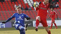 Fotbalisté Zbrojovky Brno (v červeném) porazili Olomouc 1:0.