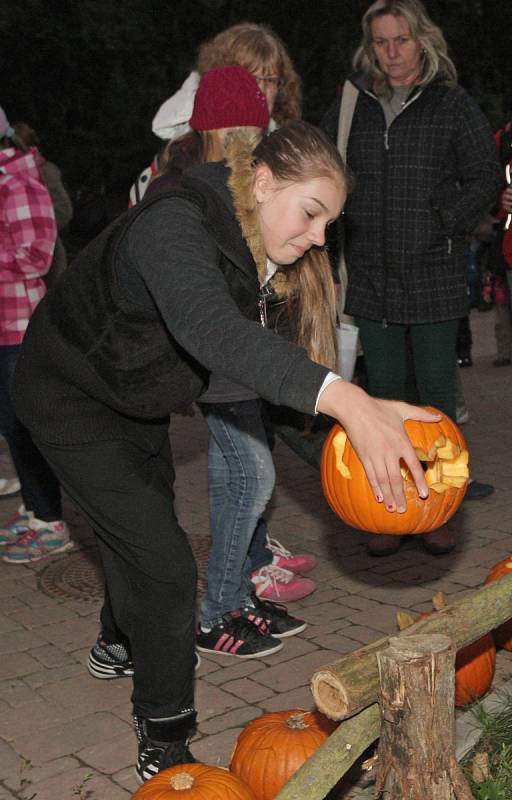 Helloweenská akce v brněnské zoo a na hvězdárně.