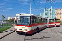 Historický trolejbus 15Tr jezdil v neděli na pravidelné lince 25 v Brně.