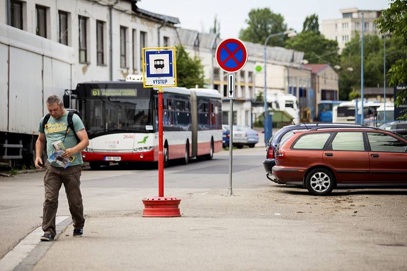 Po týdnu výluky je už zázemí na dolním nádraží v Brně pro cestující příjemnější. Mohou si už například koupit vodu. 