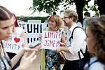 Lidé protestovali proti rozšiřování uhelných dolů v severních Čechách. 