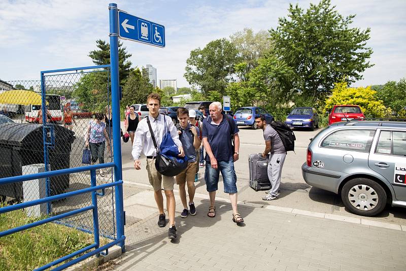 Po týdnu výluky je už zázemí na dolním nádraží v Brně pro cestující příjemnější. Mohou si už například koupit vodu. 