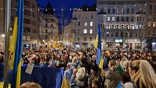 Lidé v Brně si v pátek připomněli tragické výročí vpádu ruské armády na Ukrajinu.