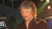 Don Airey působil na pódiu Melodky svěže a vitálně, zazněla i skladba Black Night od Deep Purple.