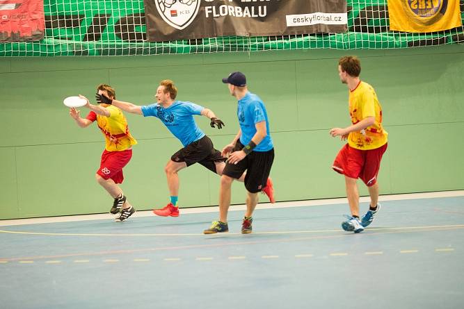 Loňské halové mistrovství České republiky v ultimate frisbee.