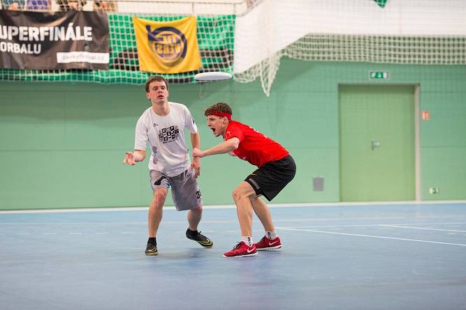 Loňské halové mistrovství České republiky v ultimate frisbee.