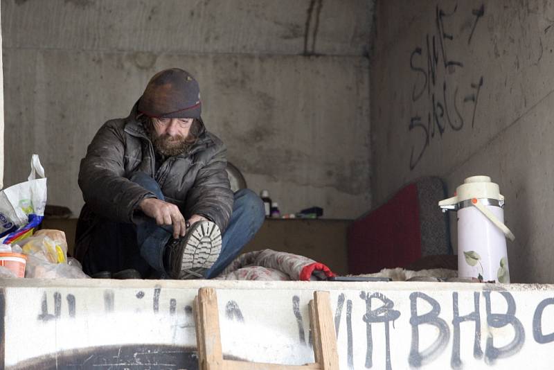 Strážníci se v zimním období vydávají za bezdomovci pravidelně.