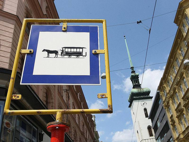 Historické tramvaje, autobusy i vlaky lákají Brňany.