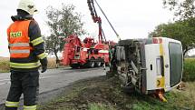 Osobní automobil a dodávka havarovaly v sobotu krátce po desáté hodině dopoledne na silnici mezi Pohořelicemi a Branišovicemi. 