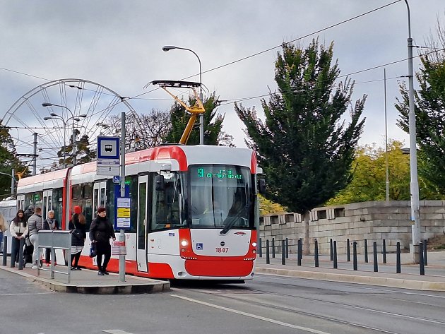 Po Brně aktuálně jezdí devětadvacet tramvají Drak.