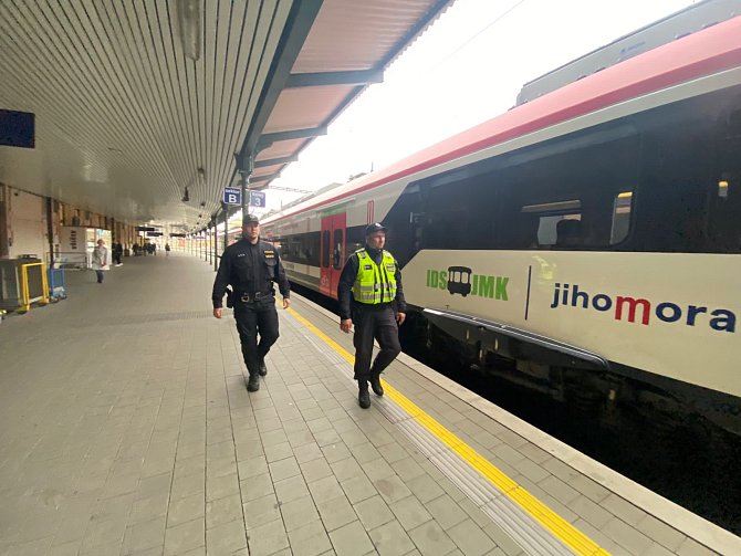 Jihomoravští policisté hlídají železnice. Odhalili už první přestupky