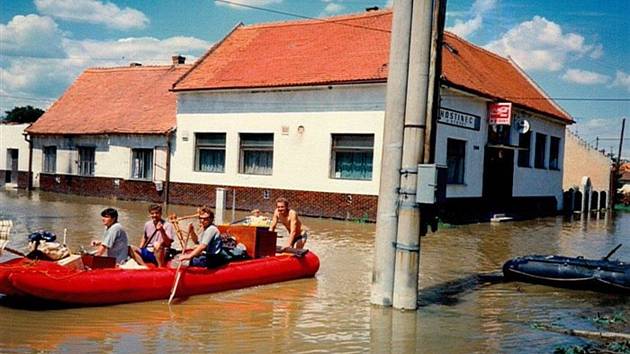 Povodně 7. července 1997 ve Veselí nad Moravou.