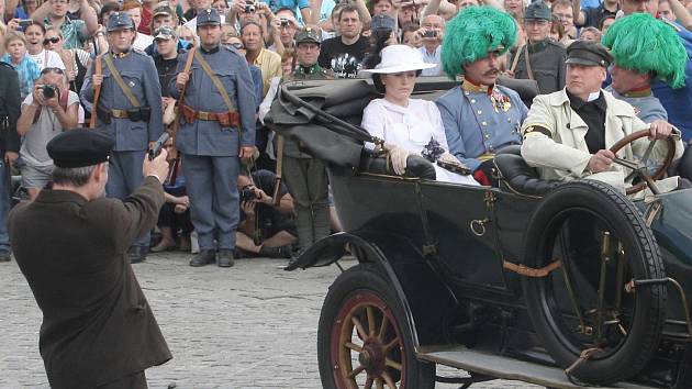 Atentát na Františka Ferdinanda d´Este při rekonstrukci v Brně.