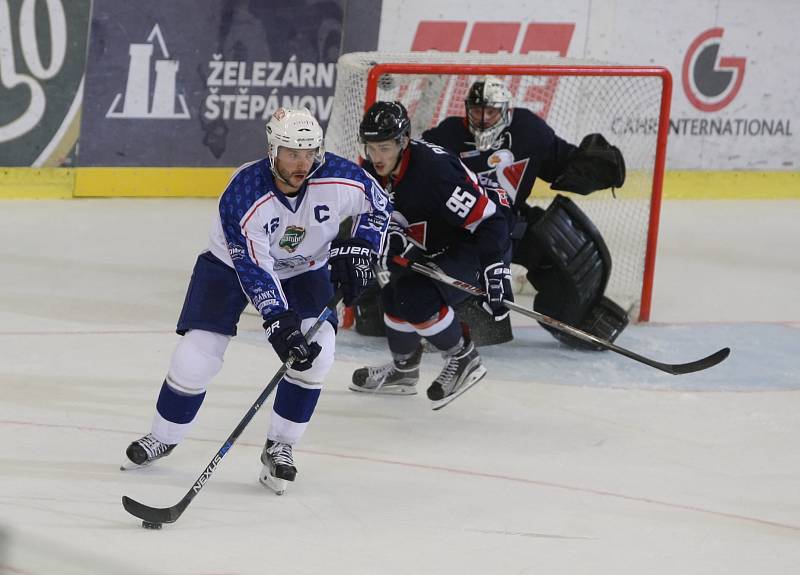 Kometa Brno porazila před 5212 diváky v DRFG Areně Slovan Bratislava 5:3.