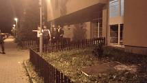 V bytě v brněnské ulici Majdalenky vybouchla propanbutanová lahev. Na místě zasahovala policie, hasiči i záchranáři.