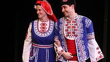 V brněnském Divadle Reduta se ve čtvrtek večer sešli členové folklorních kroužků různých národnostních menšin žijících v Brně.