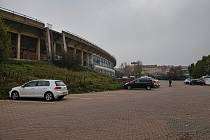 Město Brno a společnost Czechcity se soudí o komunikace na pozemcích za Lužánkami (na snímku z 8. listopadu 2022), kde chce město stavět fotbalový stadion.