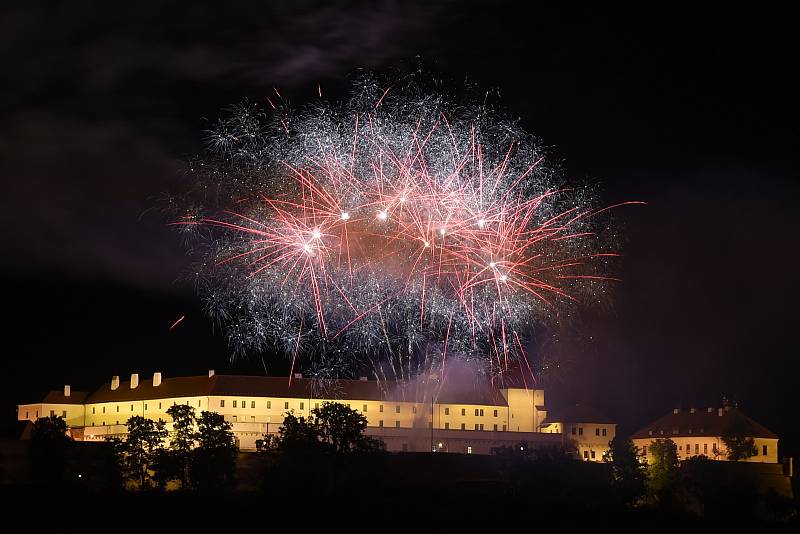 Úvodní ohňostroj festivalu Ignis Brunensis 2020