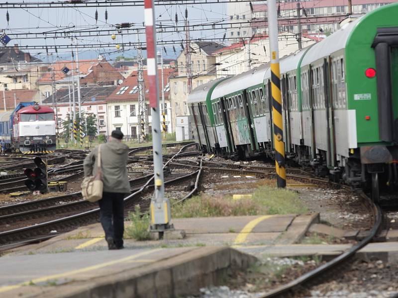 Na brněnském nádraží se srazily dva vlaky