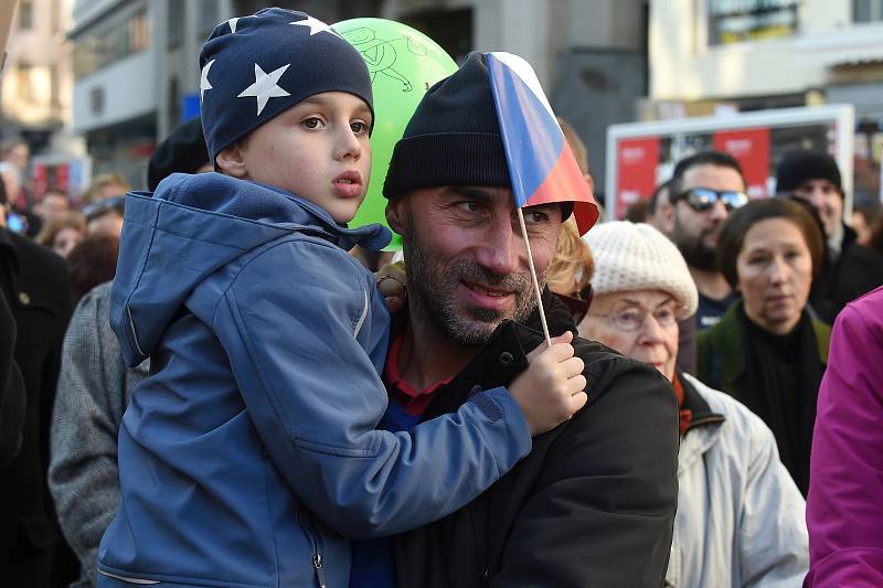 Demonstrace proti Andreji Babišovi v Brně.