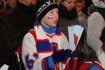 Fanoušci na brněnském Olympijském festivalu i přes prohru českého hokejového týmu nad ruským neztráceli dobrou náladu.