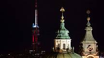 Ve středu 16. února se rozzářily významné budovy napříč republikou sokolskými barvami u příležitosti 160 let od založení organizace. Na snímku Markéty Navrátilové je netradiční pohled na žižkovskou věž v Praze.