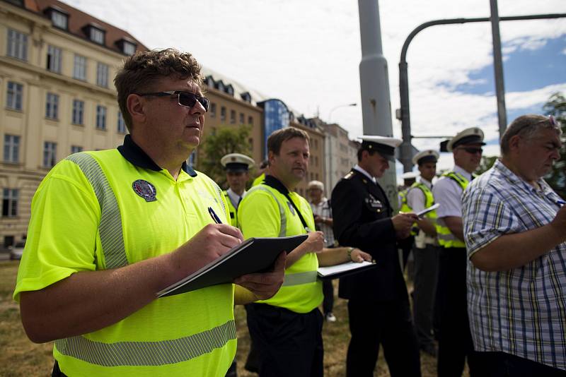 Krajské kolo soutěže dopravních policistů na křižovatce Vídeňská x Poříčí.