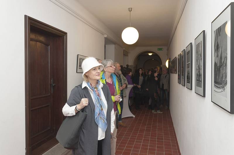 Na Špilberku jsou k vidění snímky italských ulic fotografů Karola Kállaya a Pavla Koppa.