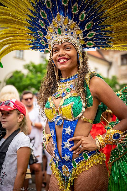 Rytmy Brasil Festu roztančily o uplynulém víkendu ulice Brna. Autorem fotografií je Matúš Šafránka.