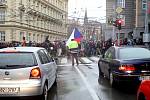 Až pět tisíc studentů dnes vyšlo v Brně do ulic. Protestují proti nové reformě školství.