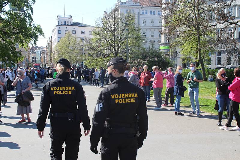 Plošné testování v parku na Moravském náměstí v Brně.