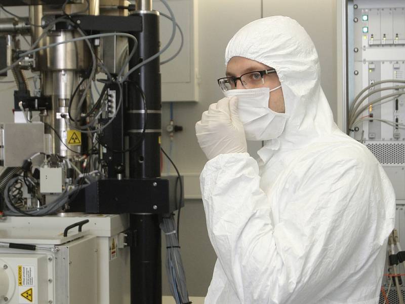 Posunout fyzikální vlastnosti přístrojů zkouší vědci v laboratořích Alisi, které se ve čtvrtek otevřely v Brně.