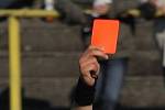 Four footballers saw the red card in Kohoutovice's match with Nikolčice.  Illustrative photo.