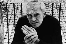 Milan Kundera - Spisovatel Milan Kundera (na nedatovaném archivním snímku).