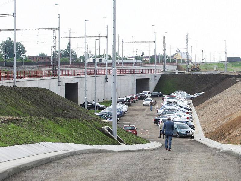 První část první etapy nového odstavného nádraží v Horních Heršpicích je hotová.